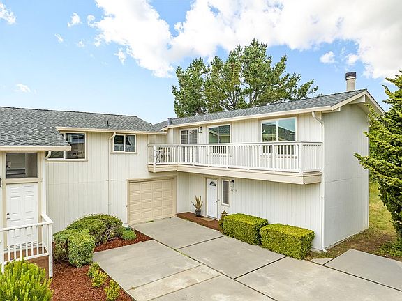 4th image of 1695 Seascape Blvd