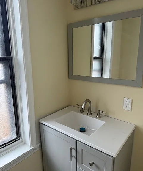 5712 Arch St #2 — Photo 6