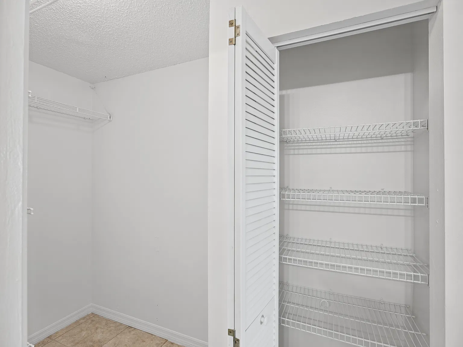 2 bed, 860 sqft, $1,350 — Photo 3