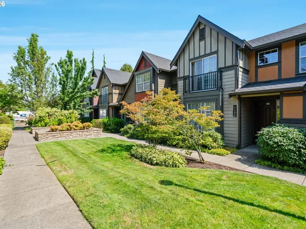 7102 NE Stonewater St, Hillsboro, OR 97124