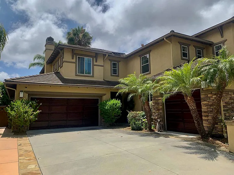 7332 Circulo Papayo — Photo 2