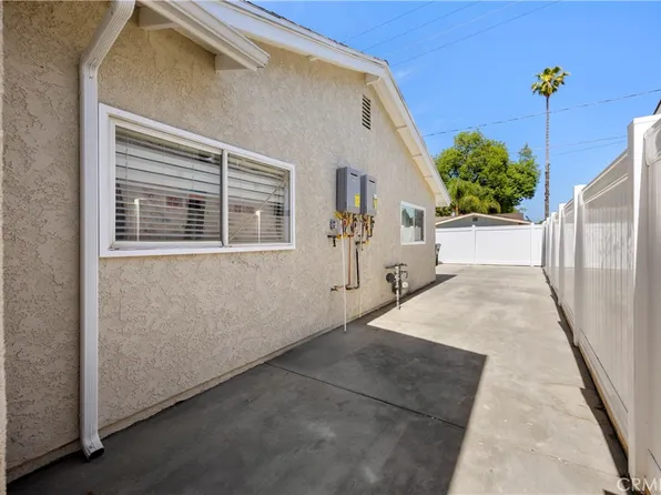 4273 Wheeler St, Riverside, CA 92503