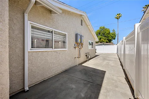 4273 Wheeler St Photo 1