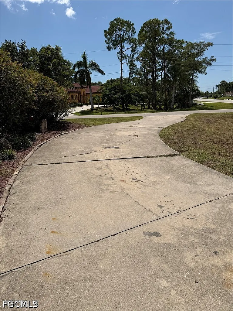 3 bed, 2.0 bath, 1278 sqft, $2,800 — Photo 3