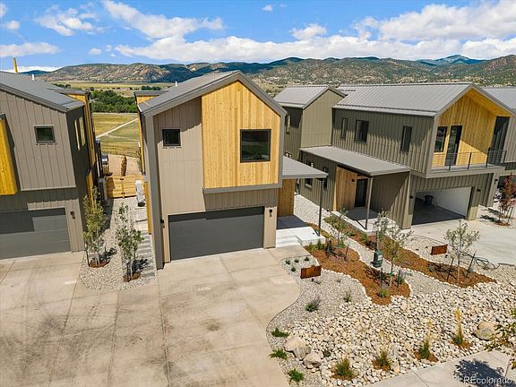 2nd image of 928 Crestone Avenue