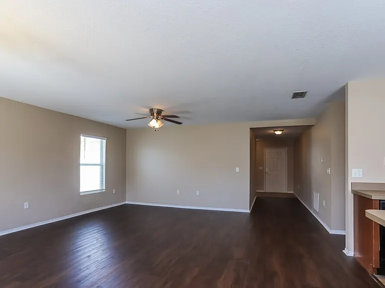 11214 Running Pine Dr — Photo 3