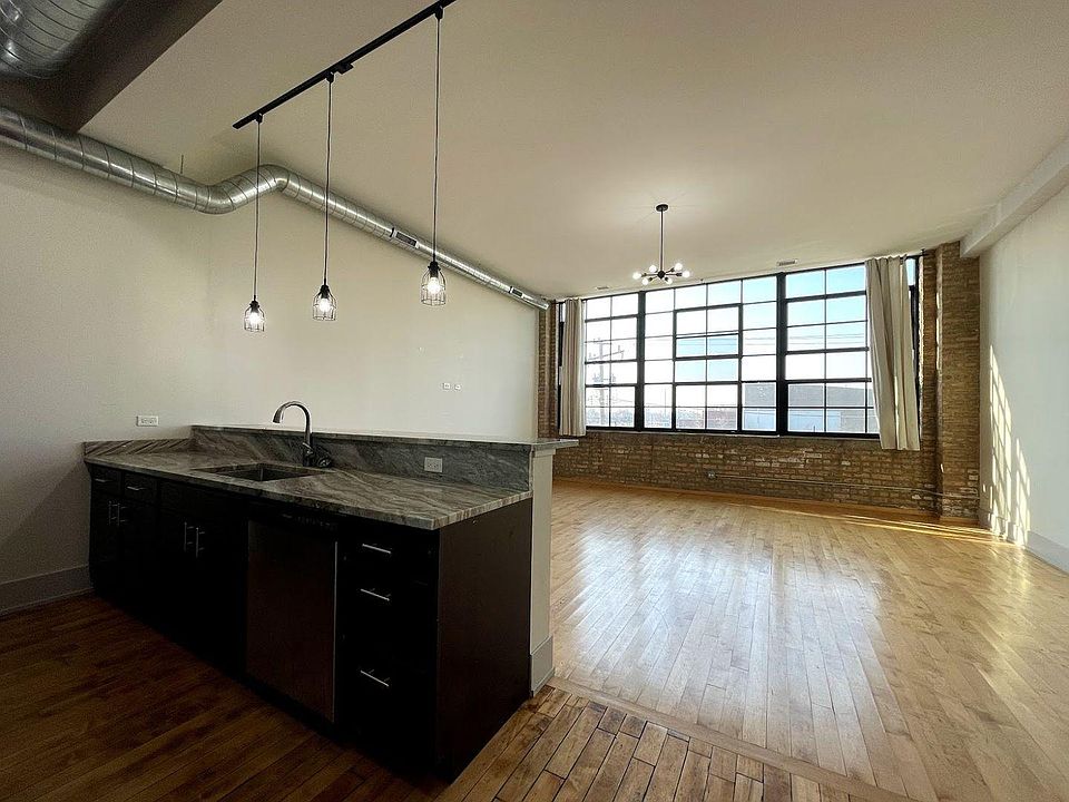 1st image of 1435 W 21st St #205