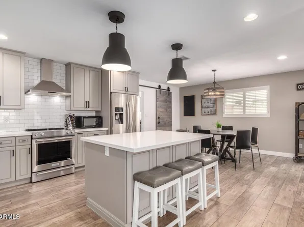 8225 E MINNEZONA Avenue, Scottsdale, AZ 85251