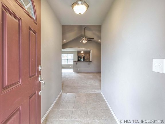 4th image of 9007 S 253rd East Ave