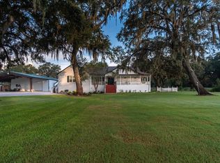 712 Rancho Chico Ct, Angleton, TX 77515