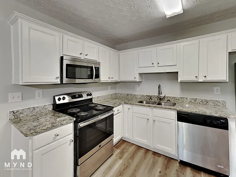 316 Eleanor Dr — Photo 5