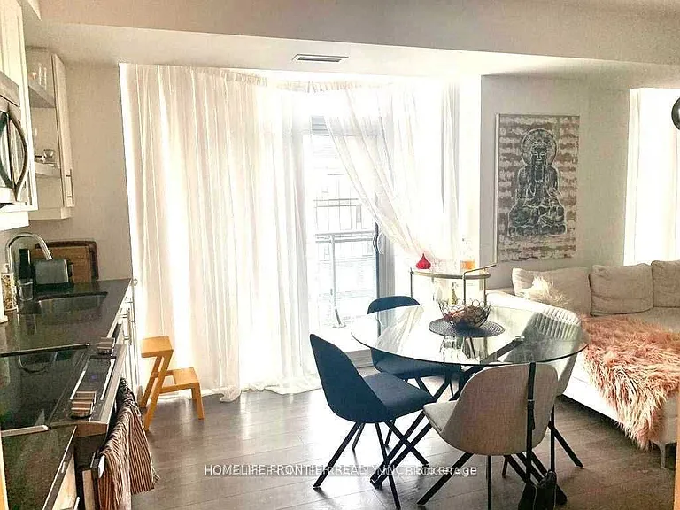 525 Adelaide St W #Penthouse 25 — Photo 4