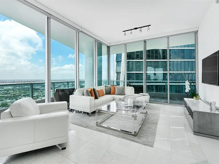 900 Biscayne Blvd #5812 — Photo 2