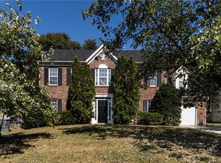 9142 Austin Ridge Ln, Charlotte, NC 28214