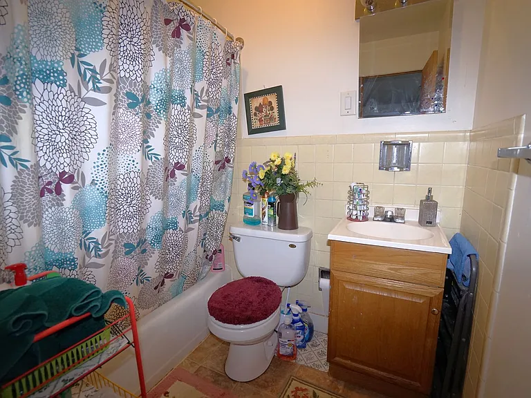 657 S Segoe Rd — Photo 5