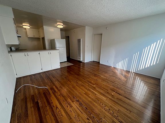 living area to kitchen
