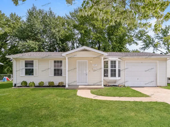 5377 Ville Rosa Ln, Hazelwood, MO 63042