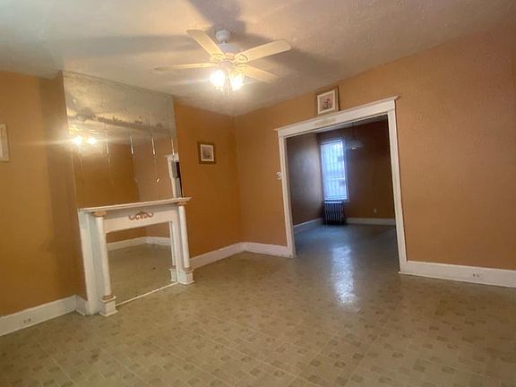 5th image of 3853 N 6th St
