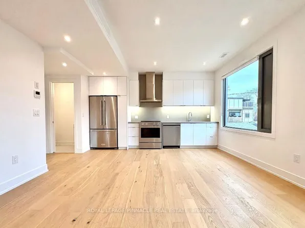 155 Dovercourt Rd #2, Toronto, ON M6J 3C6