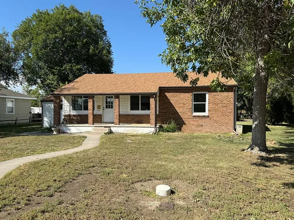 902 Delmar St, Sterling, CO 80751