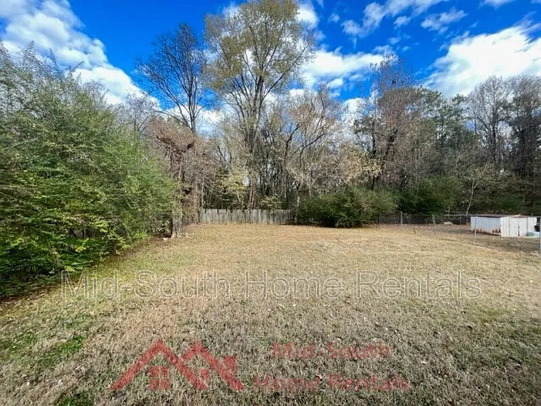 858 Eyers Rd — Photo 21