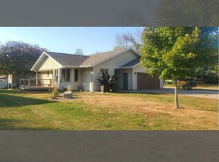1791 2nd Ave SE, Sioux Center, IA 51250