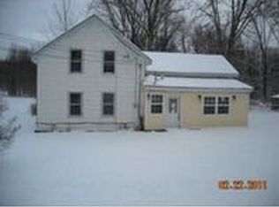 720 N Paw Paw St, Lawrence, MI 49064