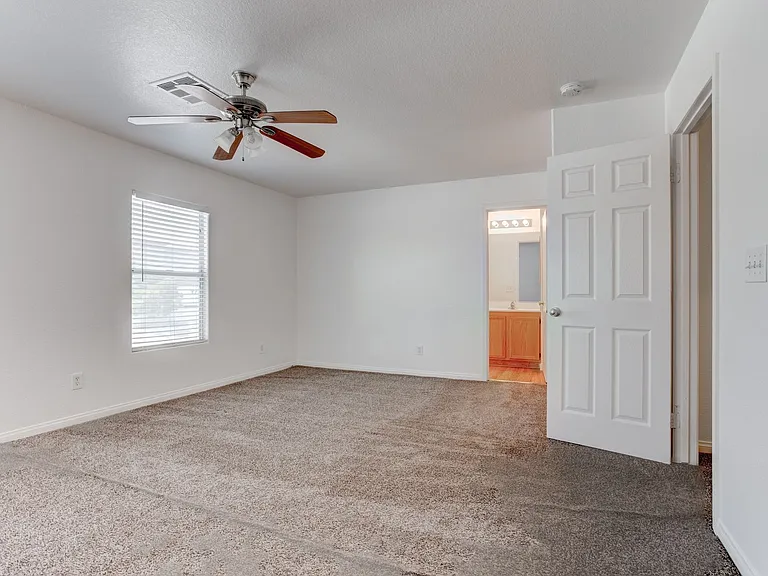 1195 Sweet Orange St — Photo 17