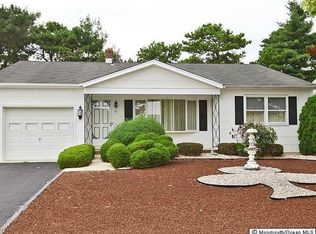 31 Fairfield Rd, Toms River, NJ 08757