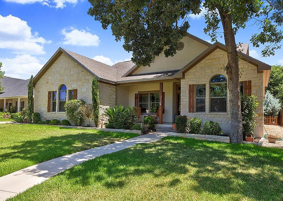 1st image of 2158 Hedgestone