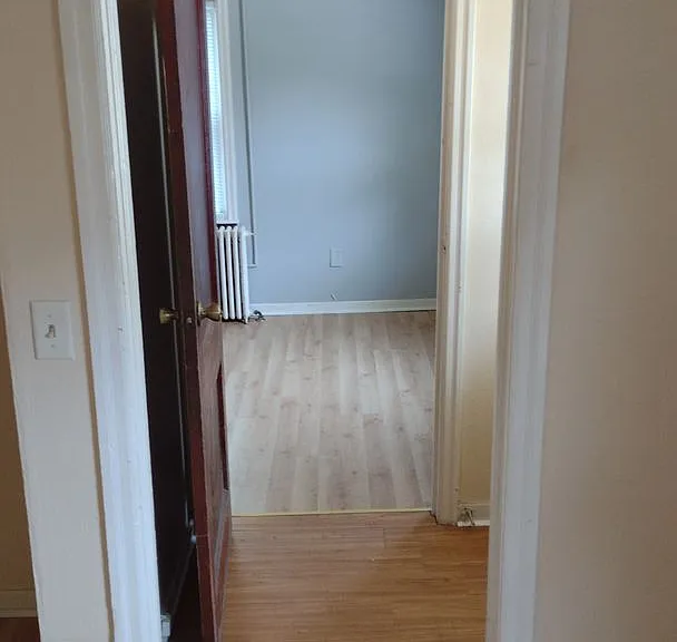 2204 E University Ave — Photo 14