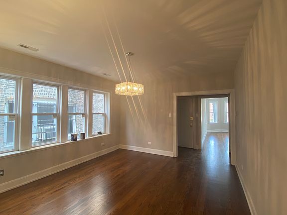 4th image of 1326 N Lorel Ave