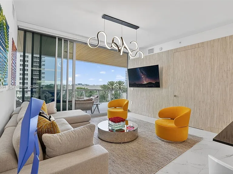 5775 Collins Ave #405 — Photo 1
