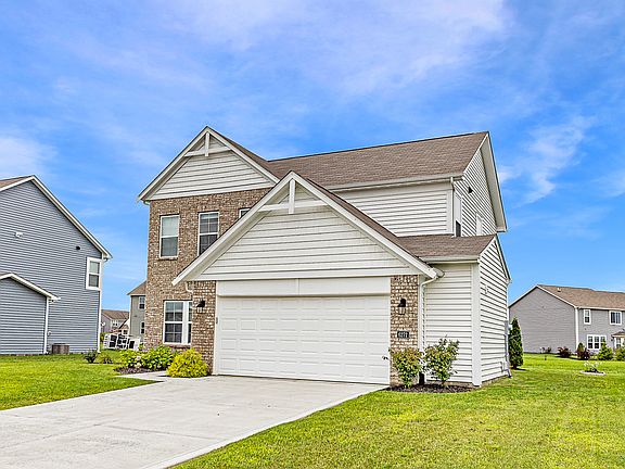 3rd image of 6272 N Woodbury Dr