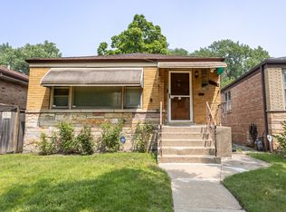 5743 N Jersey Ave, Chicago, IL 60659