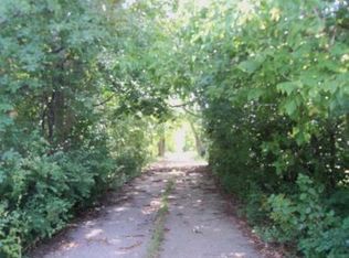 25747 N Diamond Lake Rd, Mundelein, IL 60060