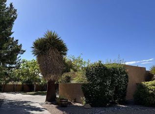 5733 Peppertree Pl NE, Albuquerque, NM 87111