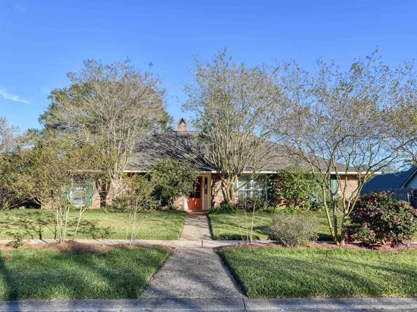 869 Heather Dr, Baton Rouge, LA 70815
