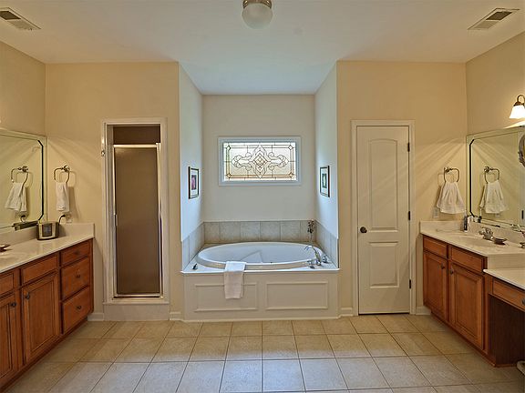 3rd image of 1523 E Indian Wells Dr