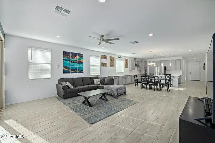 14599 W Wethersfield Rd — Photo 11