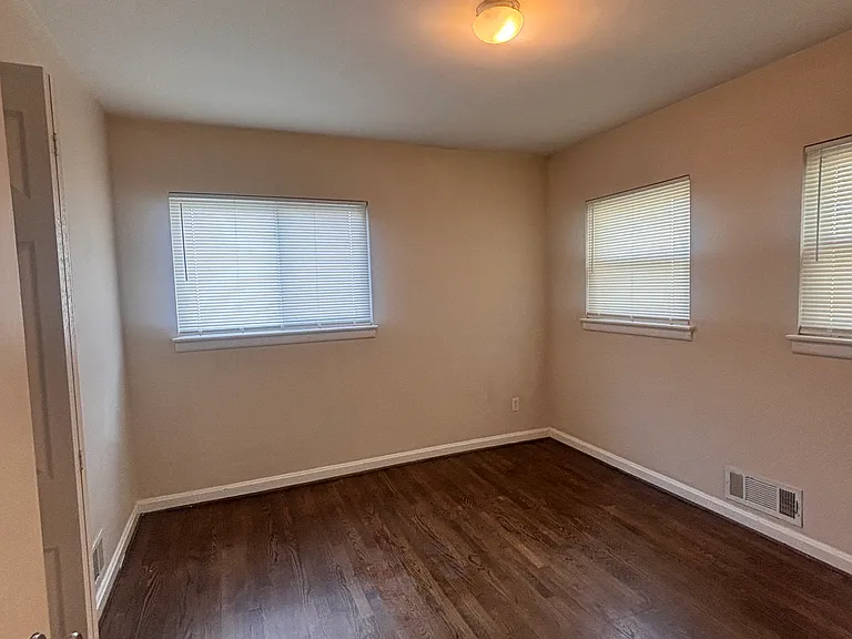 11203 Dodson Ln — Photo 26