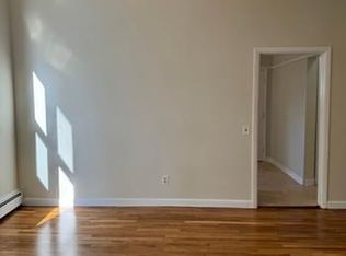 85 Parade St #1L, Providence, RI 02909