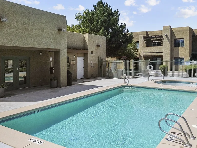 Manzano Mesa — Photo 25
