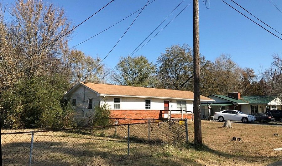 1st image of 511 Hannah Dr SE