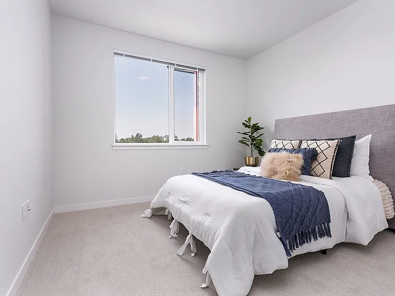 The Vantage - Bellingham's Premier Apartment Building — Photo 36