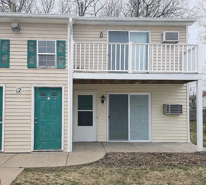 12 Sunmist Sq #L