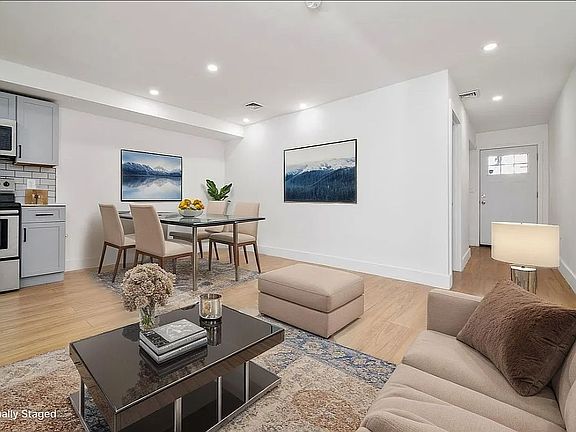 5th image of 1066 Hancock St #1-3