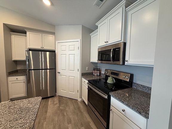 4th image of 890 Quail Creek Blvd #21f05f5cd