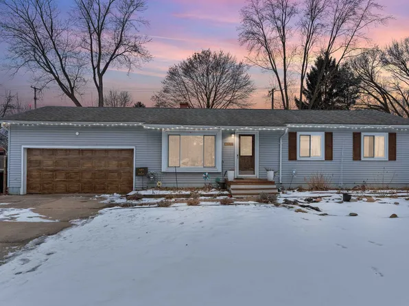 47127 Woodall Rd, Shelby Township, MI 48317