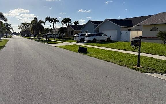 5th image of 8783 SW 16th Street
